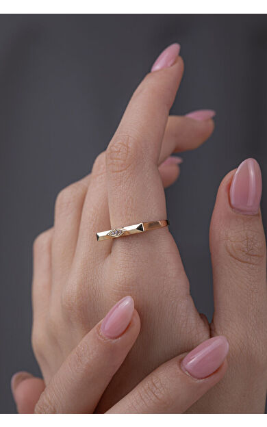 Kolyecik 14 Ayar Altın Çİzgi Yüzük