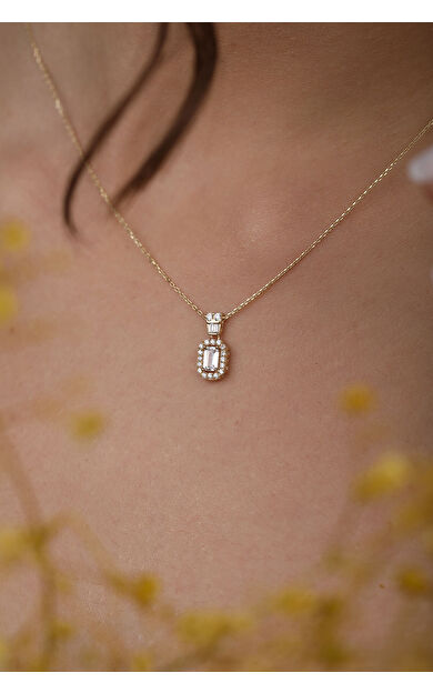 Kolyecik 14 Ayar Altın Klasik Baget Kolye