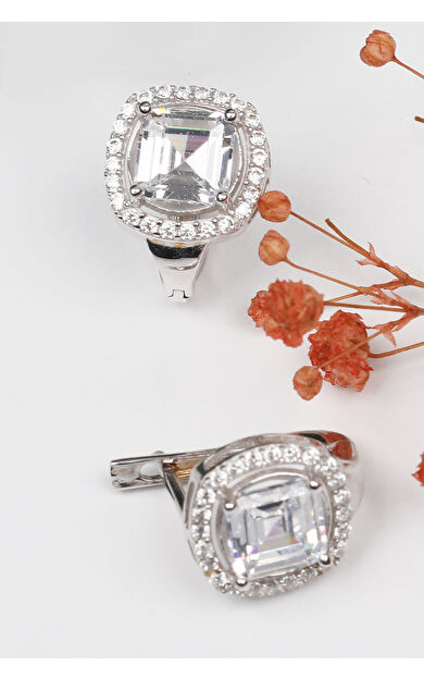 Kolyecik 14 Ayar Altın Prenses Taşlı Küpe