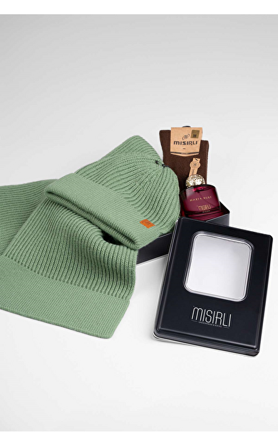 Kadın Kutlu Yeşil Bere Atkıtakım Hediye Paketi