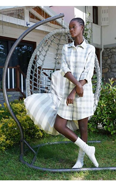 Kadın Pamuklu Ekoseli Gömlek Elbise Ekru