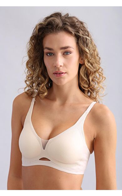 Mısırlı Hayalet Sütyen Ten