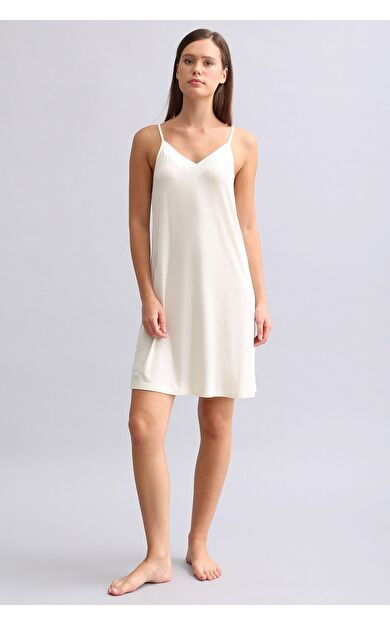 Mısırlı Kadın Örme İp Askılı Gecelik Ekru