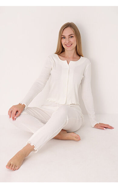 Ekru Önden Düğmeli Pijama Takımı