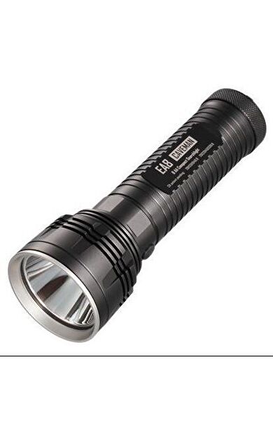 NITECORE EA8 900 LUMEN EL FENERI