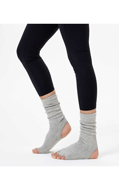 Nui Yoga Gri Bilekli Yoga &amp; Pilates Çorabı