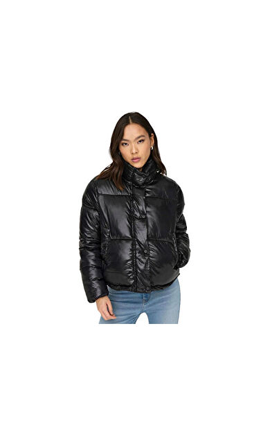 Only Onlysky Short Puffer Cc Otw Kadın Günlük Mont 15292628-BLACK Siyah