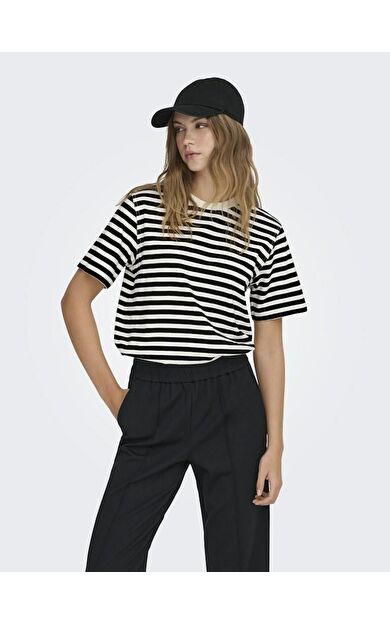 Only Lıvvına Çizgili Regular Fit Kadın Tişört 15272227