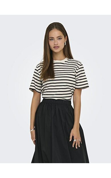 Only Lıvvına Çizgili Regular Fit Kadın Tişört 15272227