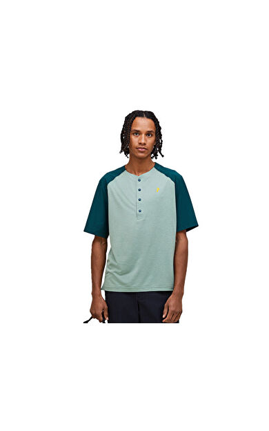 Peak Performance M TRAIL SNAP HENLEY SS Erkek Günlük Tişört G80709030 Yeşil