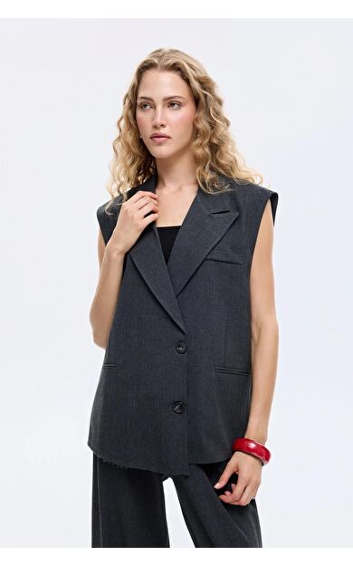 Quzu Arkası Şerit Detaylı Kadın Yelek 26KYLK00791