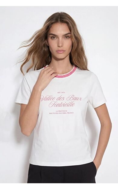 Quzu Baskı Detaylı Kadın T-shirt