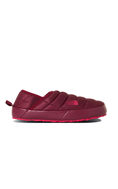 The North Face W THERMOBALL TRACTION MULE V Kadın Outdoor Terlik NF0A3V1HRGW1 Kırmızı