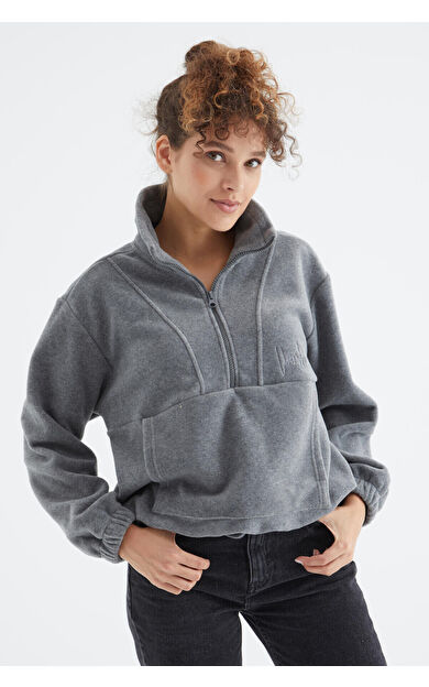 TommyLife Gri Melanj Yarım Fermuar Etek Ucu Büzgülü Kadın Polar Oversize Sweatshirt - 97171