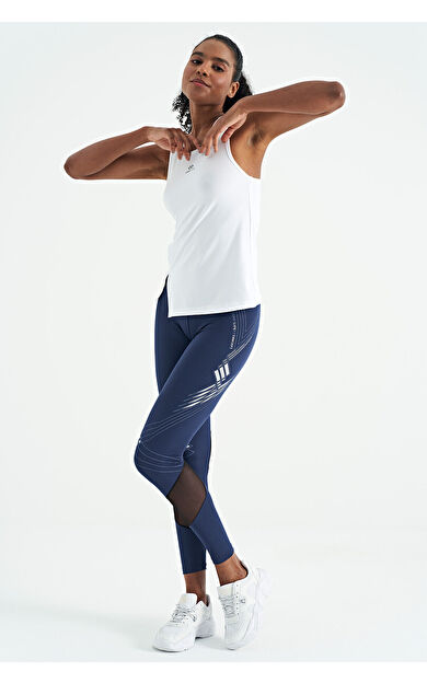 TommyLife Beyaz Yırtmaç Detaylı O Yaka Sıfır Kollu Standart Kalıp Kadın Spor Atlet - 97256