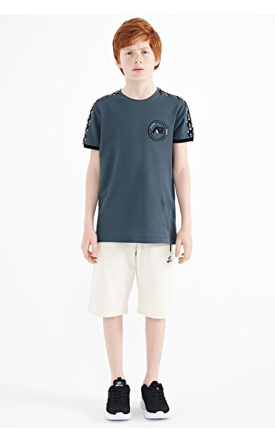 TommyLife Orman Yeşili Omuz Baskı Detaylı Standart Kalıp O Yaka Erkek Çocuk T-Shirt - 11121