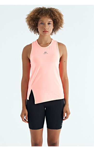 TommyLife Yavruagzı Yırtmaç Detaylı O Yaka Sıfır Kollu Standart Kalıp Kadın Spor Atlet - 97256