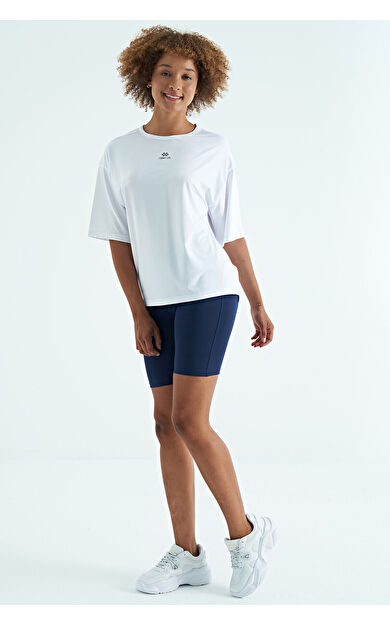 TommyLife Beyaz O Yaka Baskı Detaylı Oversize Kısa Kol Kadın T-Shirt - 97263