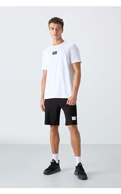 TommyLife Beyaz - Siyah Pamuklu Yumuşak Dokulu Standart Fit Baskılı Erkek Şortlu Takım - 85243