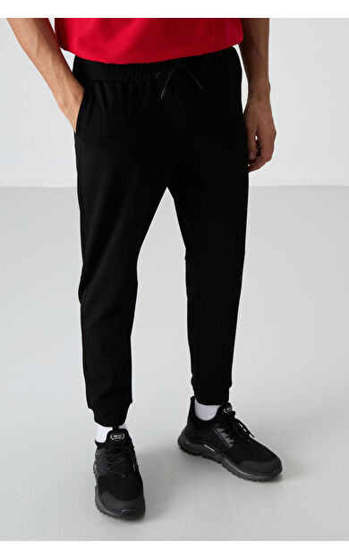 TommyLife Siyah Pamuklu Yumuşak Dokulu Comfort Fit Nakışlı Erkek Jogger - 82123