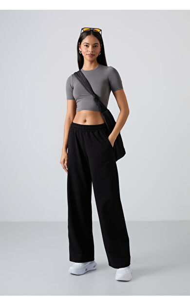 TommyLife Siyah Yüksek Bel Cepli Rahat Form Geniş Paça Kadın Eşofman Alt - 94567