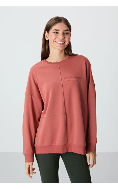 TommyLife Kiremit Kompakt Pamuklu Kalın Pürüzsüz Dokulu O Yaka Oversize Fit Kadın Sweatshirt - 97288