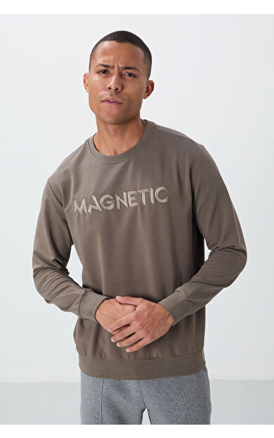 TommyLife Koyu Bej Yazı Nakışlı O Yaka Rahat Form İçi Polarlı Erkek Sweatshirt - 88020