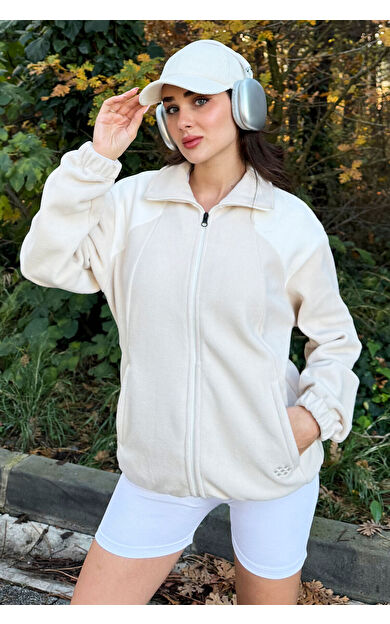 TommyLife Bej Kalın Yumuşak Dokulu Dik Yaka Oversize Nakışlı Polar Kadın Sweatshirt - 97293