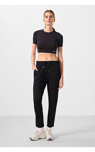 TommyLife Siyah Yumuşak Dokulu Gizli Fermuarlı Dar Paça Kadın Pantolon - 94668