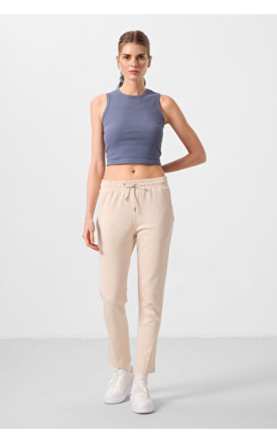 TommyLife Bej Yumuşak Dokulu Gizli Fermuarlı Dar Paça Kadın Pantolon - 94668