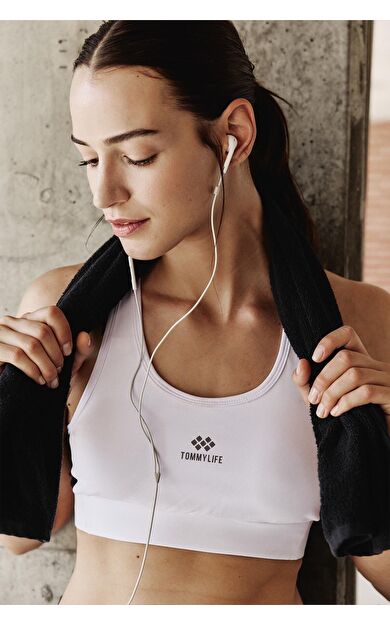 TommyLife Beyaz Çapraz Sırt Detaylı Slim Fit U Yaka Pedli Kadın Spor Büstiyer - 97121
