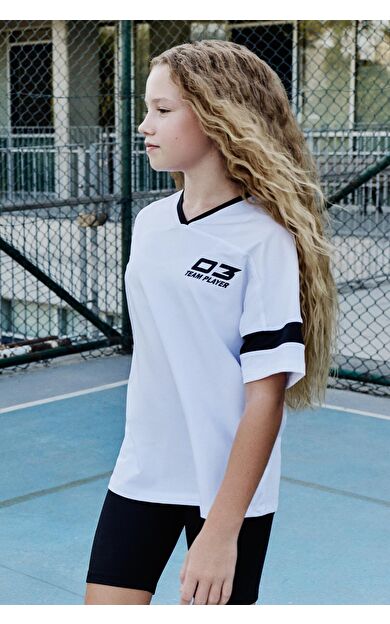 Beyaz-Siyah V Yaka Kemer Detaylı Standart Fit Performans Kız Çocuk Tayt Takım - 75187