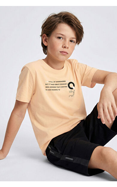 Kavunİçi Baskı Detaylı O Yaka Standart Kalıp Erkek Çocuk T-Shirt - 11145