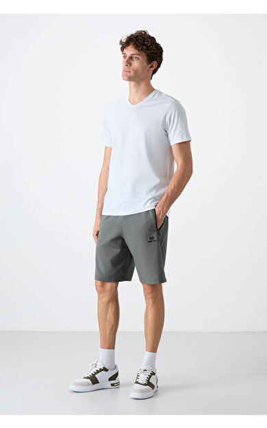 Haki Gizli Fermuar Arka Cepli Bağcıklı Standart Kalıp Erkek Şort - 81136