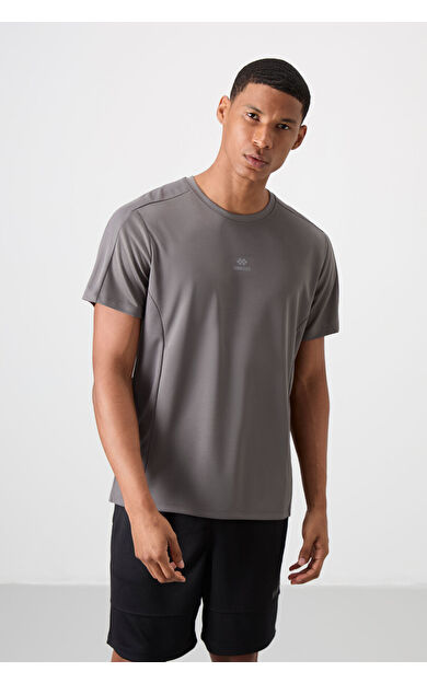 Koyu Gri Nefes Alan Dokulu İnce Esnek Standart Fit Erkek Performans T-Shirt - 88390