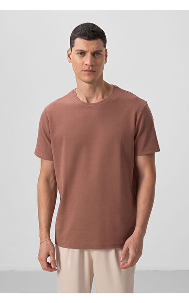 Kahverengi Yüzeyi Dokulu Rahat Form Basic Erkek T-Shirt - 88436
