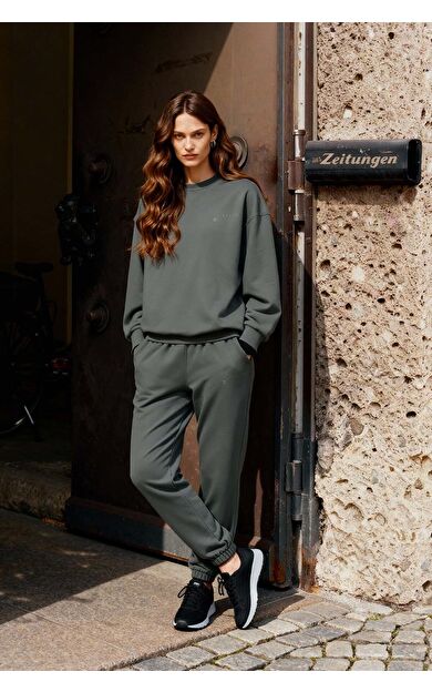 Çağla Basic Pamuklu O Yaka Oversize Lastik Paça Kadın Eşofman Takım - 95287