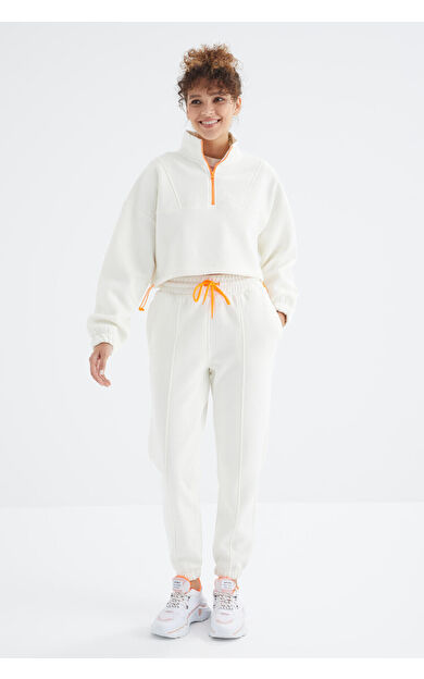 Ekru Düşük Omuzlu Beli Büzgülü Yarım Boy Fermuarlı Oversıze Kadın Eşofman Takım - 95321