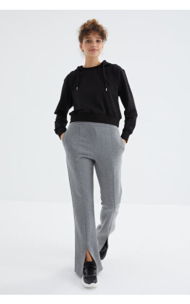 Gri Melanj Yüksek Bel Ön Yırtmaç Detaylı Yan Cepli Rahat Form Kadın Eşofman Alt - 94625